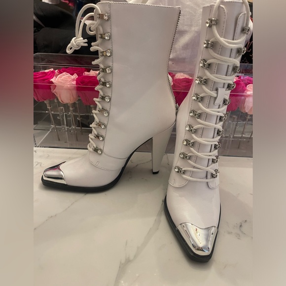 Never worn The Wishbone Collection booties - Picture 3 of 6